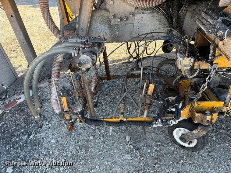 image for item FM6580 2004 Sterling Condor paint striper truck