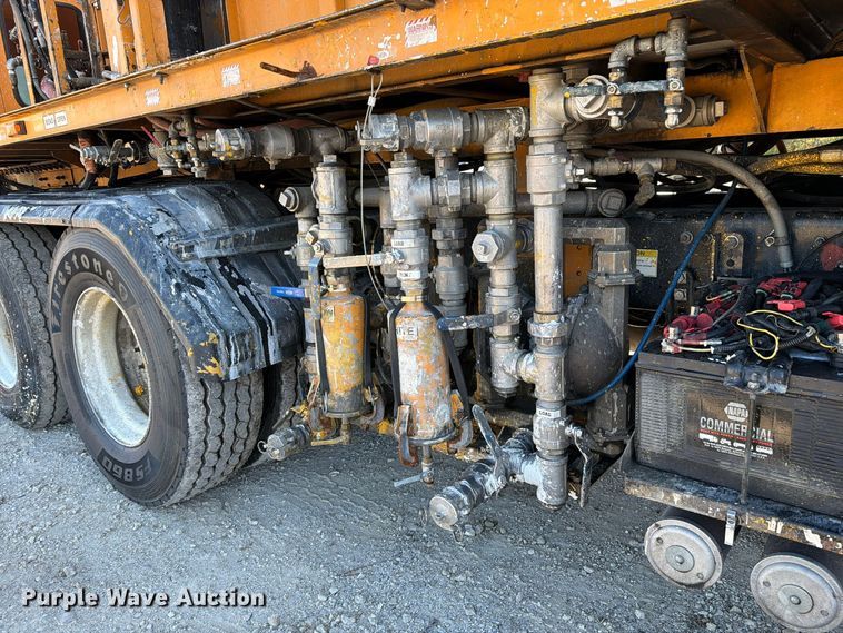 image for item FM6580 2004 Sterling Condor paint striper truck