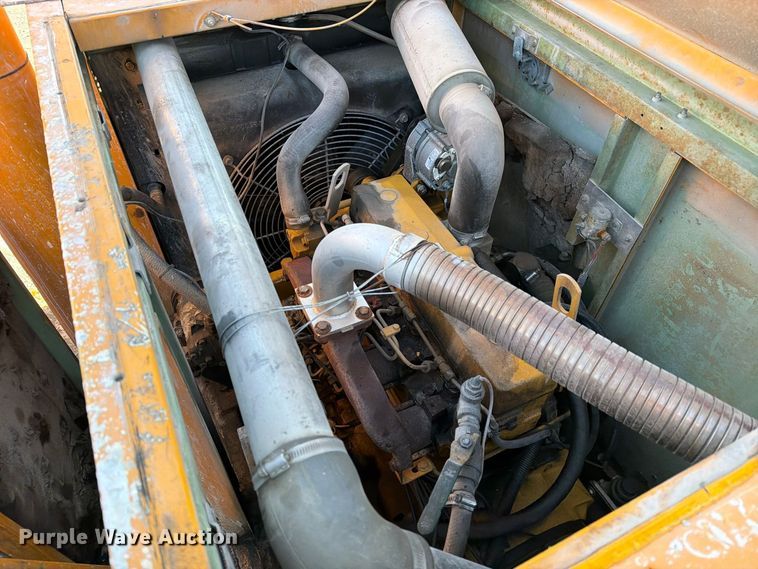 image for item FM6580 2004 Sterling Condor paint striper truck