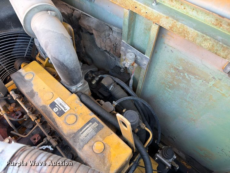 image for item FM6580 2004 Sterling Condor paint striper truck