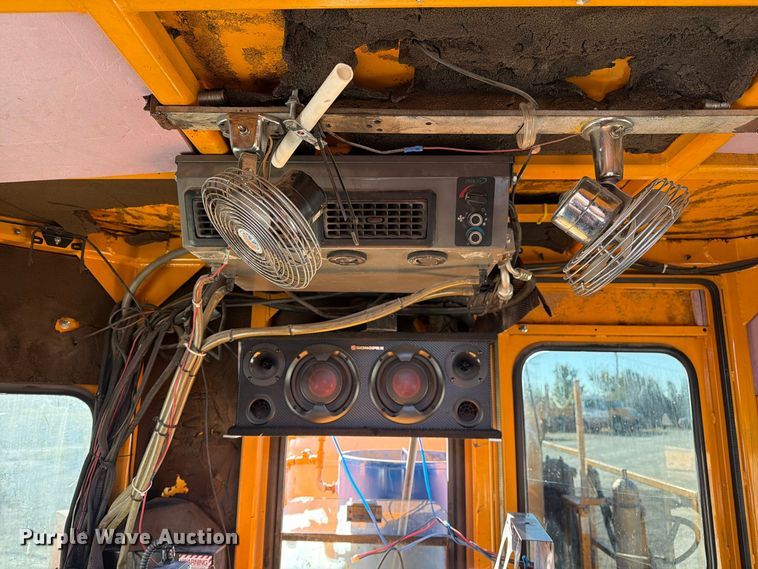 image for item FM6580 2004 Sterling Condor paint striper truck