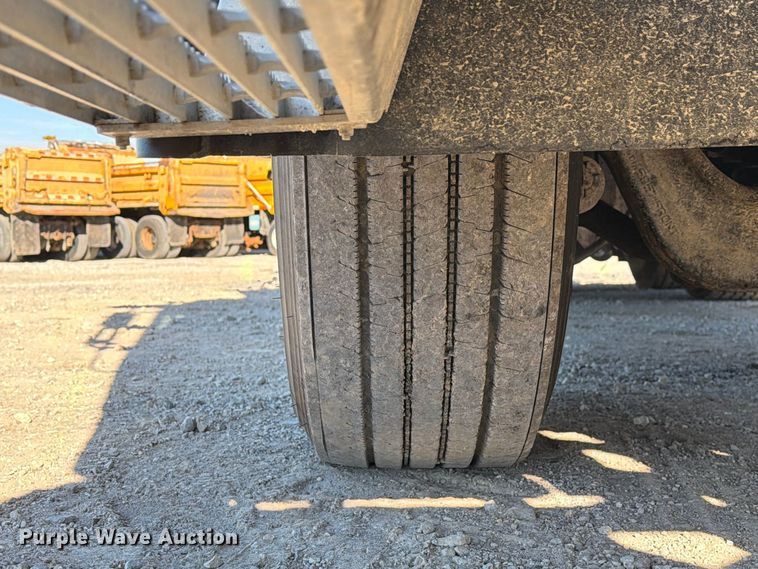 image for item FM6580 2004 Sterling Condor paint striper truck