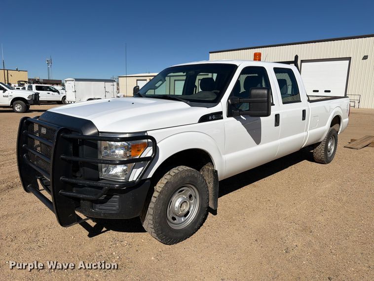 image for item FM7714 2011 Ford F350 Super Duty Crew Cab pickup truck