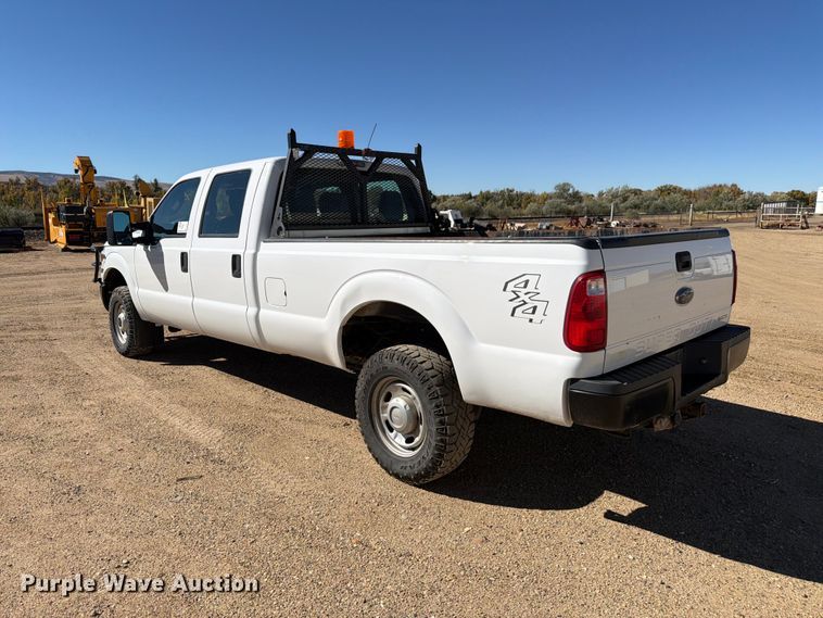 image for item FM7714 2011 Ford F350 Super Duty Crew Cab pickup truck