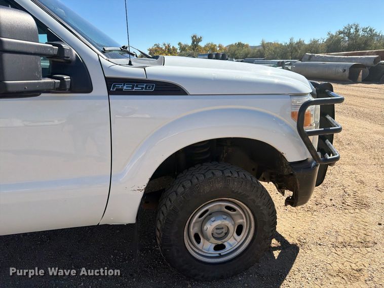 image for item FM7714 2011 Ford F350 Super Duty Crew Cab pickup truck