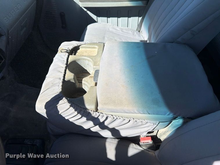 image for item FM7714 2011 Ford F350 Super Duty Crew Cab pickup truck
