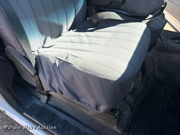 image for item FM7714 2011 Ford F350 Super Duty Crew Cab pickup truck