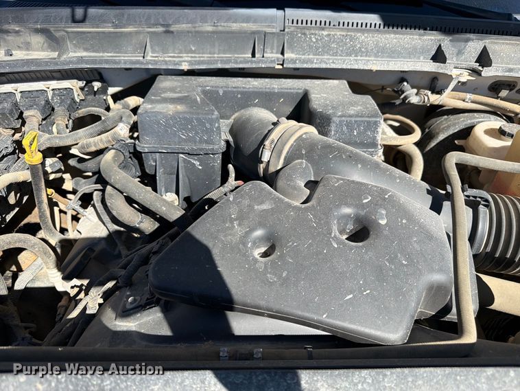 image for item FM7714 2011 Ford F350 Super Duty Crew Cab pickup truck