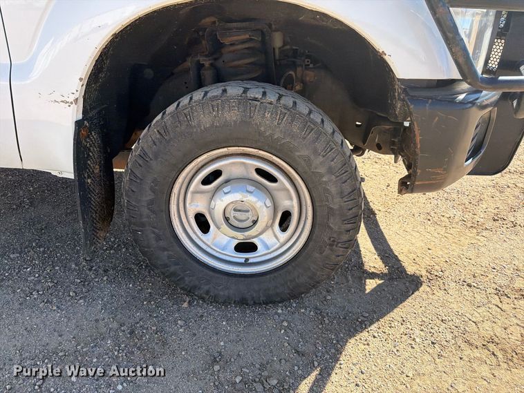 image for item FM7714 2011 Ford F350 Super Duty Crew Cab pickup truck