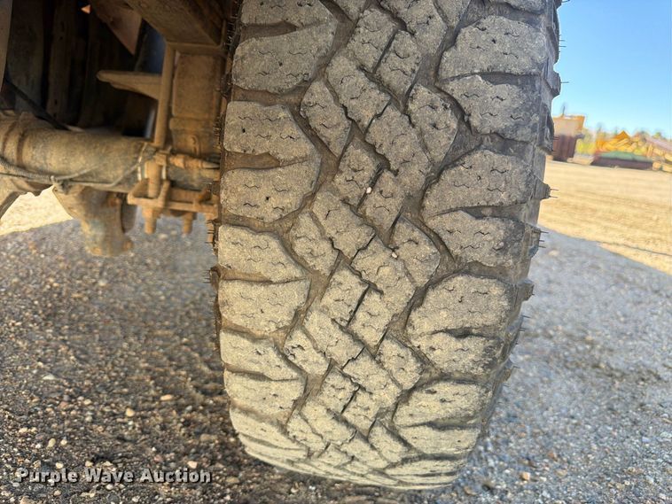 image for item FM7714 2011 Ford F350 Super Duty Crew Cab pickup truck