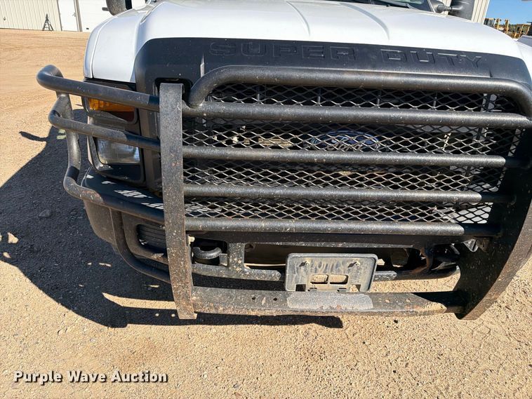 image for item FM7715 2009 Ford F350 Super Duty utility bed pickup truck