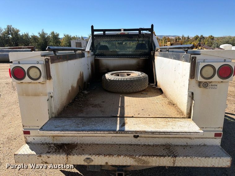 image for item FM7715 2009 Ford F350 Super Duty utility bed pickup truck