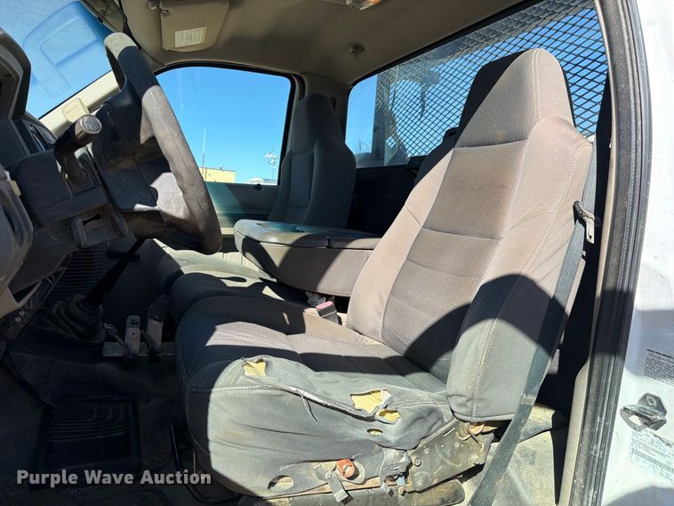 image for item FM7715 2009 Ford F350 Super Duty utility bed pickup truck
