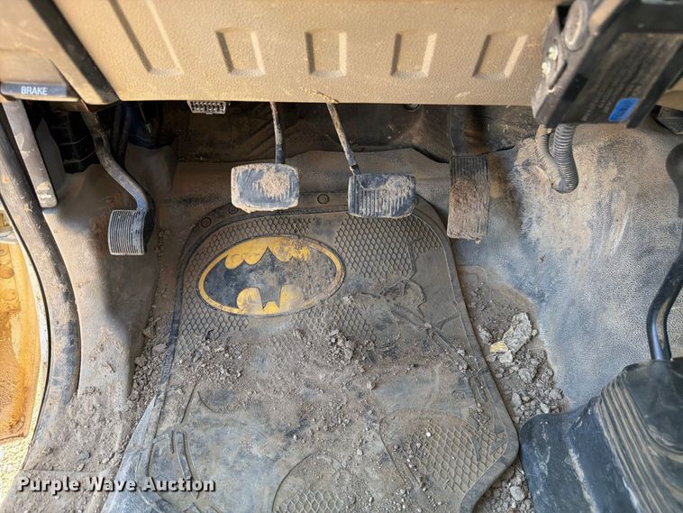 image for item FM7715 2009 Ford F350 Super Duty utility bed pickup truck