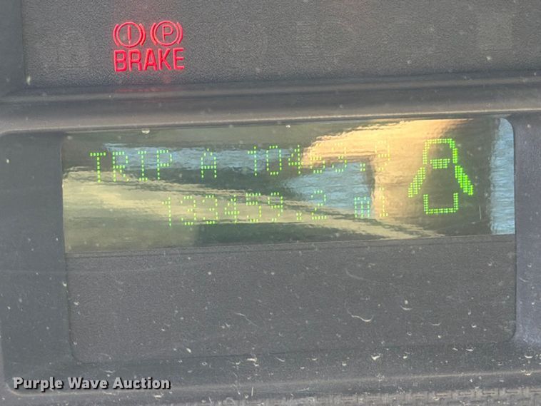 image for item FM7715 2009 Ford F350 Super Duty utility bed pickup truck