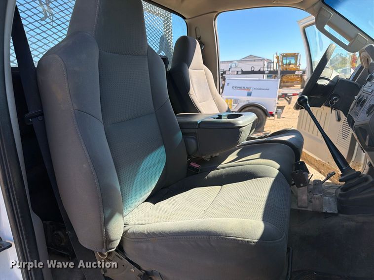 image for item FM7715 2009 Ford F350 Super Duty utility bed pickup truck
