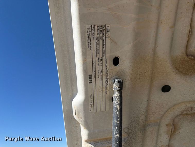image for item FM7715 2009 Ford F350 Super Duty utility bed pickup truck