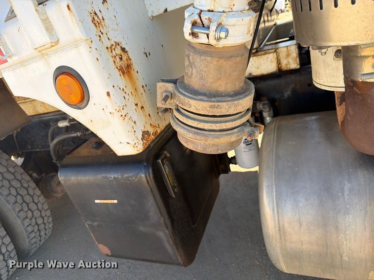 image for item FM7716 1996 Peterbilt 357 water truck