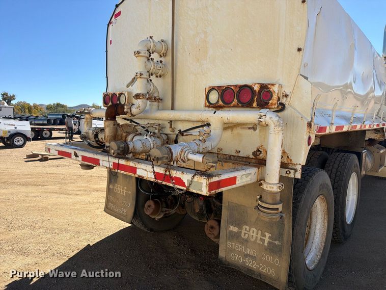 image for item FM7716 1996 Peterbilt 357 water truck