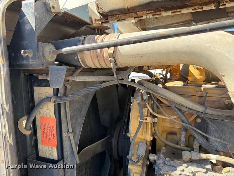 image for item FM7716 1996 Peterbilt 357 water truck