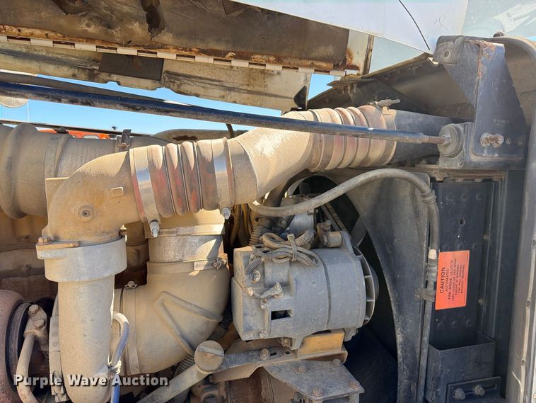 image for item FM7716 1996 Peterbilt 357 water truck