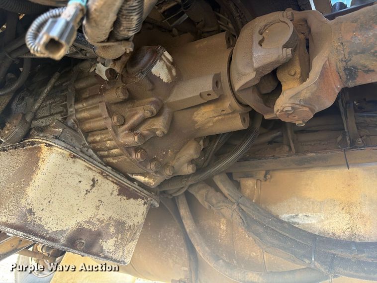 image for item FM7716 1996 Peterbilt 357 water truck