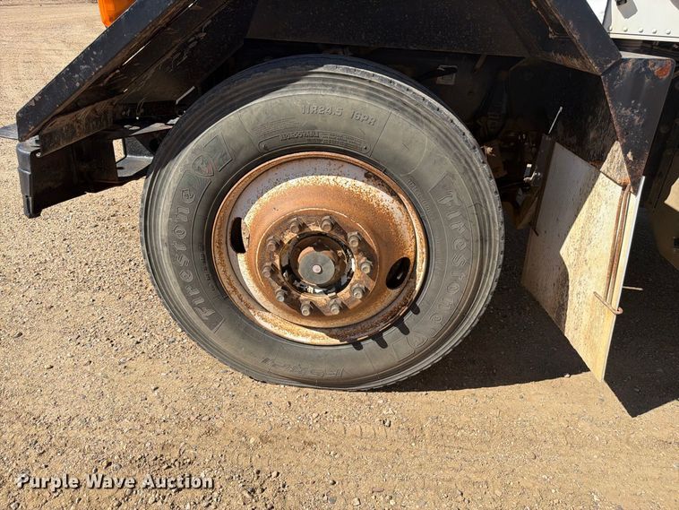 image for item FM7716 1996 Peterbilt 357 water truck