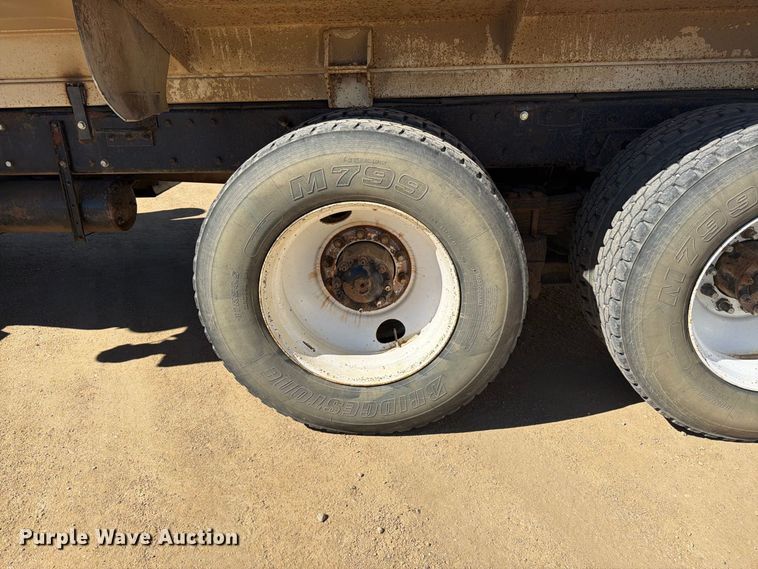 image for item FM7716 1996 Peterbilt 357 water truck