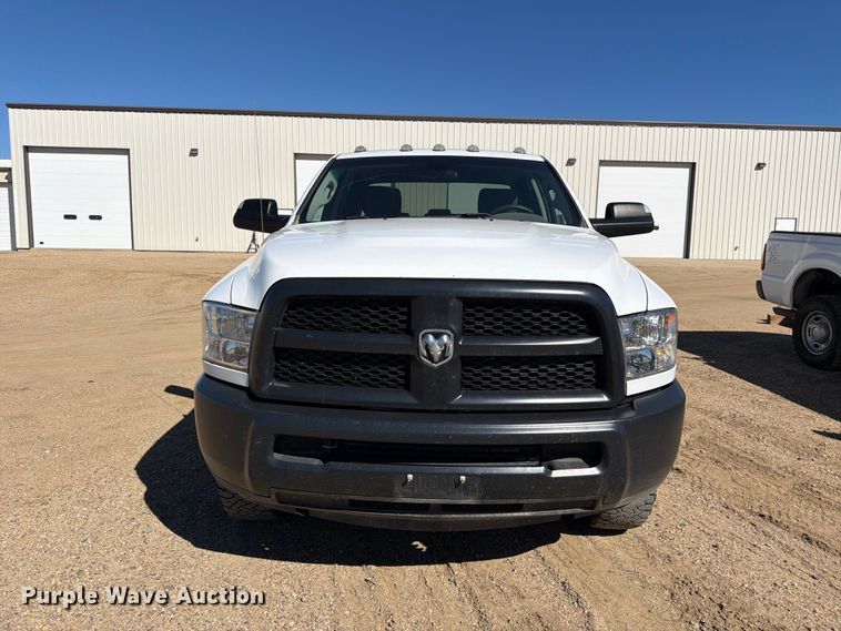 image for item FM7717 2017 RAM 3500 Crew Cab pickup truck cab and chassis
