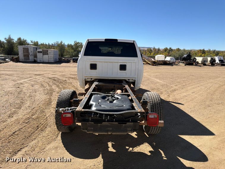 image for item FM7717 2017 RAM 3500 Crew Cab pickup truck cab and chassis