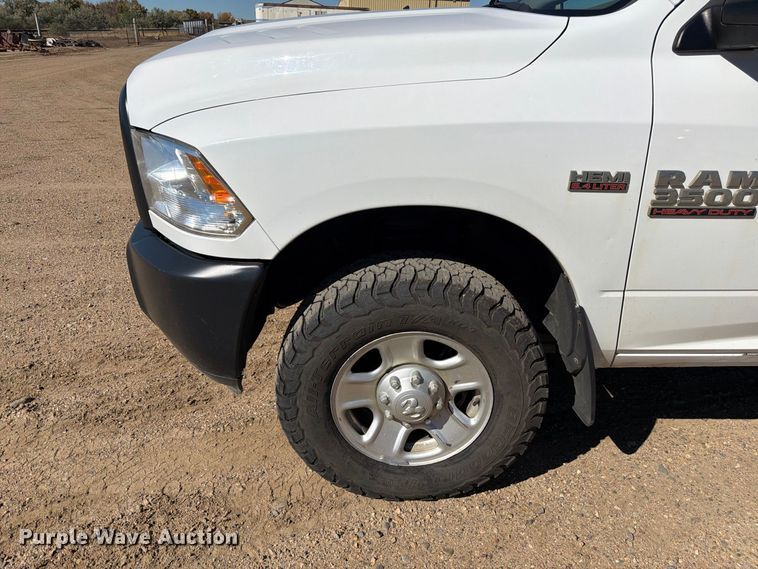 image for item FM7717 2017 RAM 3500 Crew Cab pickup truck cab and chassis