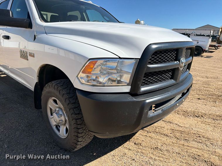 image for item FM7717 2017 RAM 3500 Crew Cab pickup truck cab and chassis