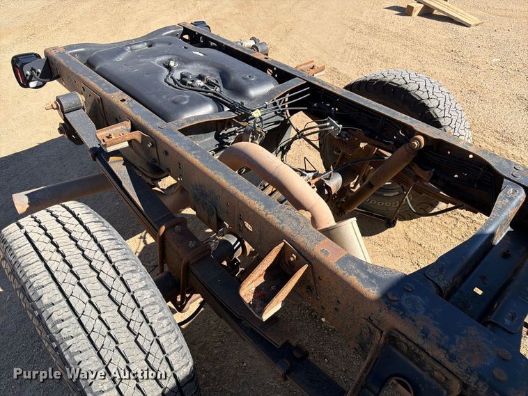 image for item FM7717 2017 RAM 3500 Crew Cab pickup truck cab and chassis