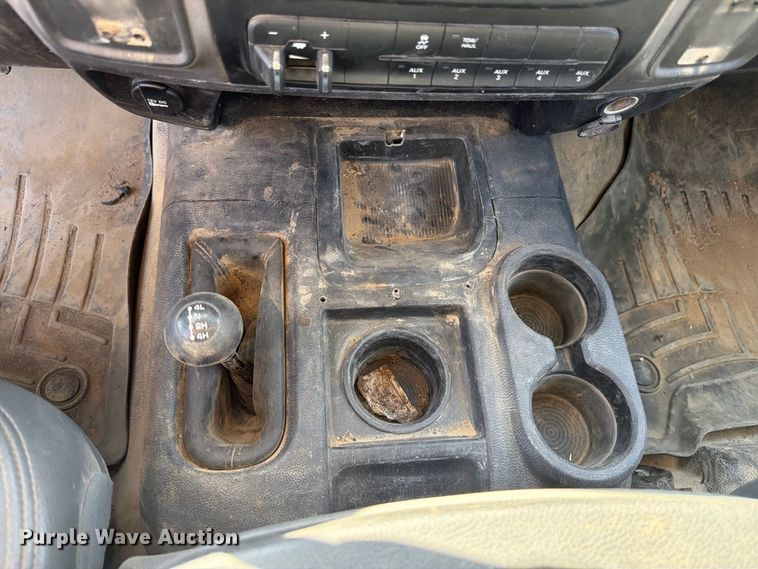 image for item FM7717 2017 RAM 3500 Crew Cab pickup truck cab and chassis