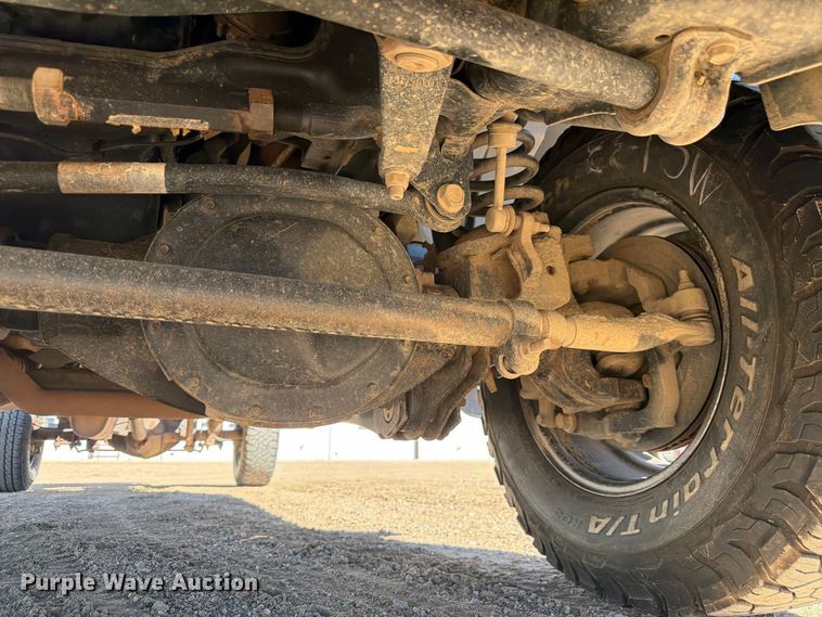 image for item FM7717 2017 RAM 3500 Crew Cab pickup truck cab and chassis