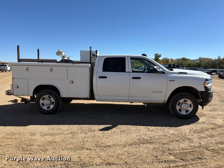 image for item FM7718 2020 RAM 3500 Crew Cab utility bed pickup truck