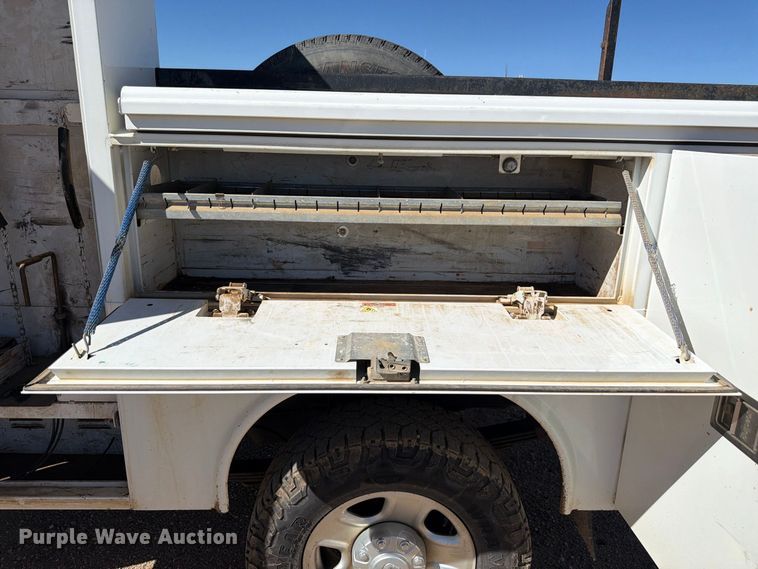 image for item FM7718 2020 RAM 3500 Crew Cab utility bed pickup truck