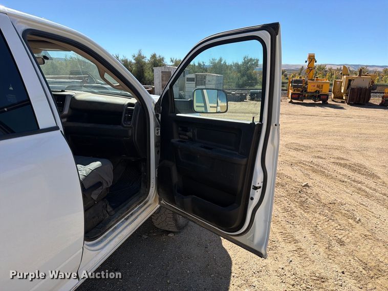 image for item FM7718 2020 RAM 3500 Crew Cab utility bed pickup truck