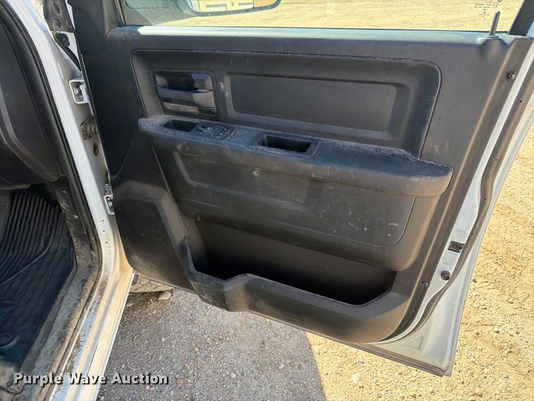 image for item FM7718 2020 RAM 3500 Crew Cab utility bed pickup truck