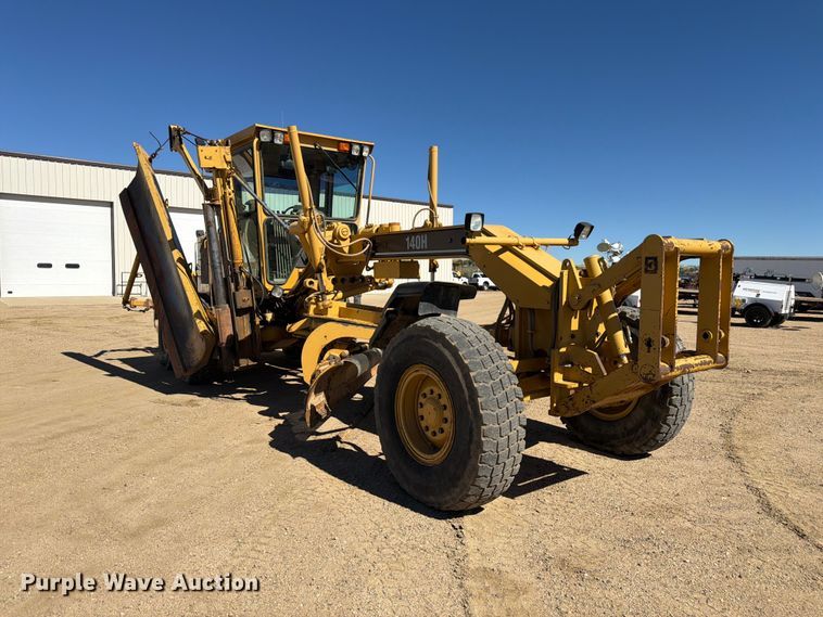 image for item FM7719 1997 Caterpillar 140H motor grader