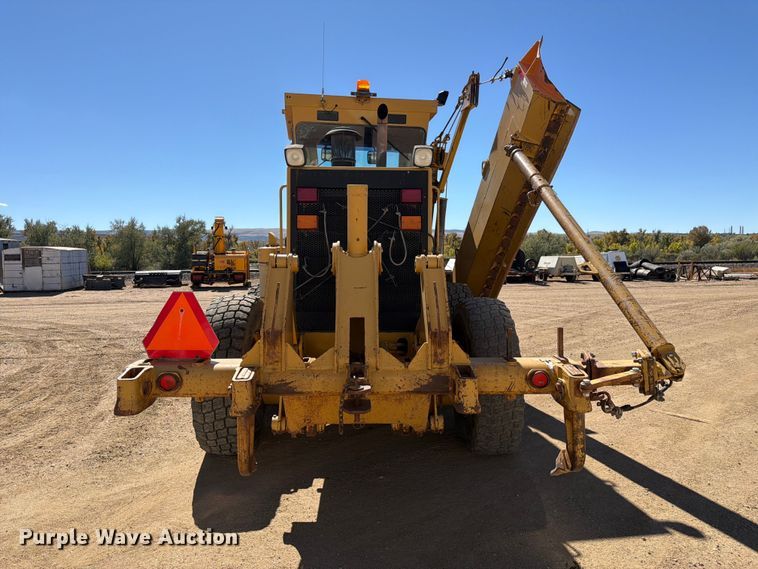 image for item FM7719 1997 Caterpillar 140H motor grader