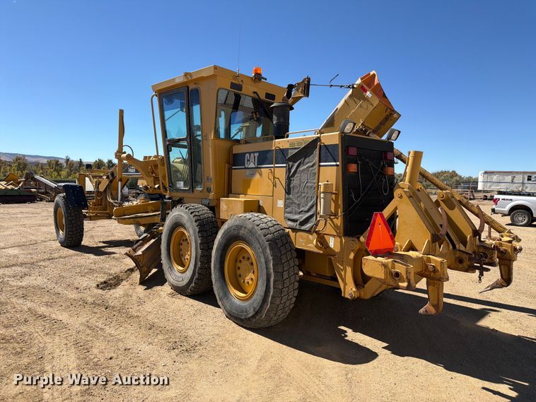 image for item FM7719 1997 Caterpillar 140H motor grader
