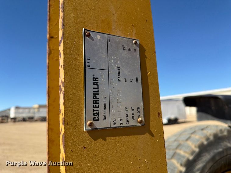 image for item FM7719 1997 Caterpillar 140H motor grader