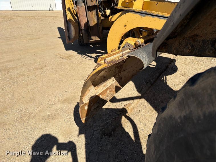 image for item FM7719 1997 Caterpillar 140H motor grader
