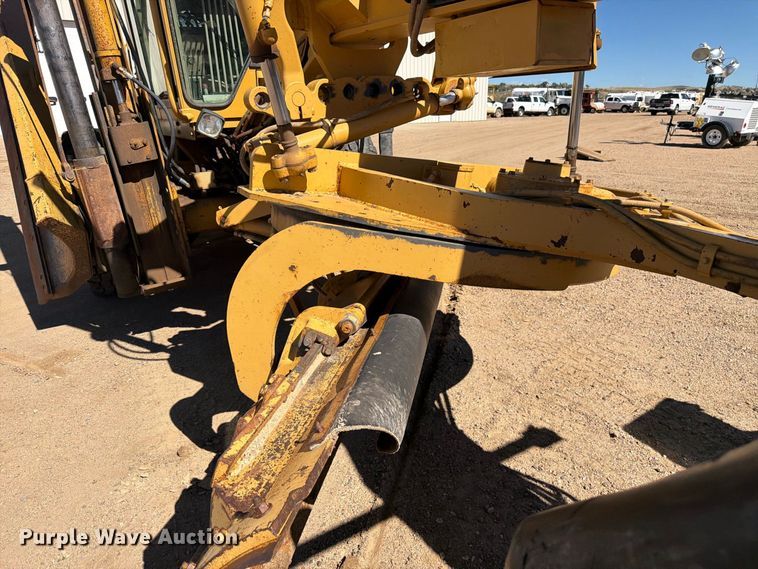 image for item FM7719 1997 Caterpillar 140H motor grader