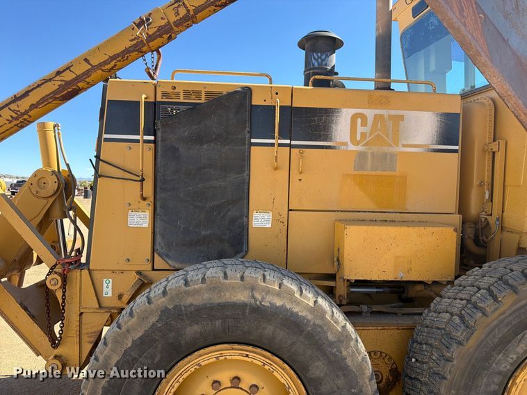 image for item FM7719 1997 Caterpillar 140H motor grader