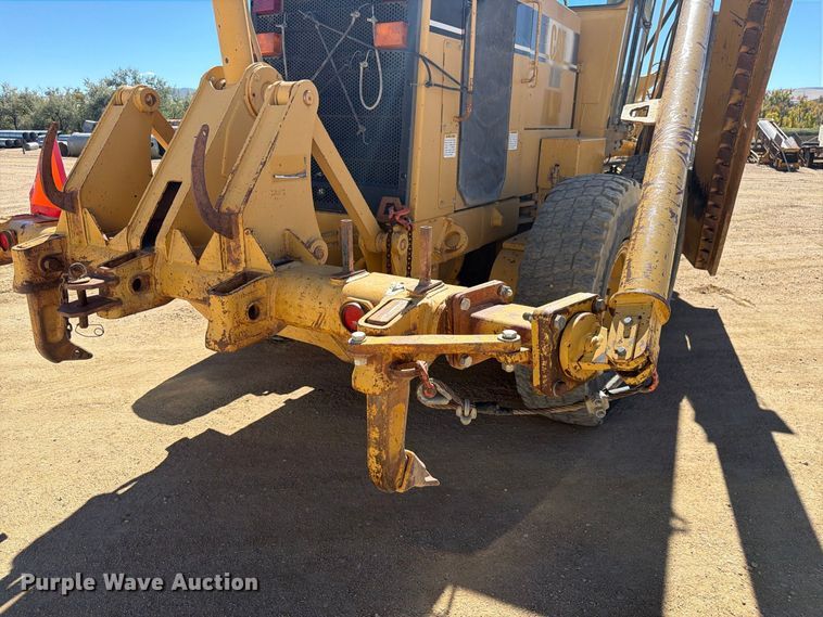image for item FM7719 1997 Caterpillar 140H motor grader