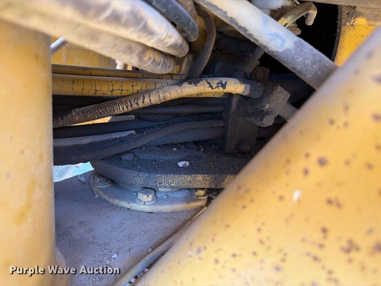 image for item FM7719 1997 Caterpillar 140H motor grader