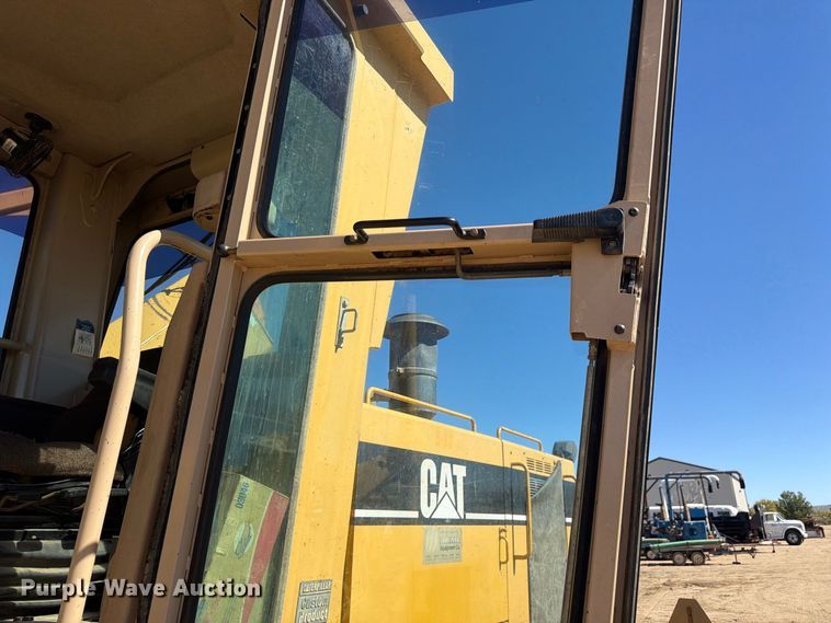 image for item FM7719 1997 Caterpillar 140H motor grader