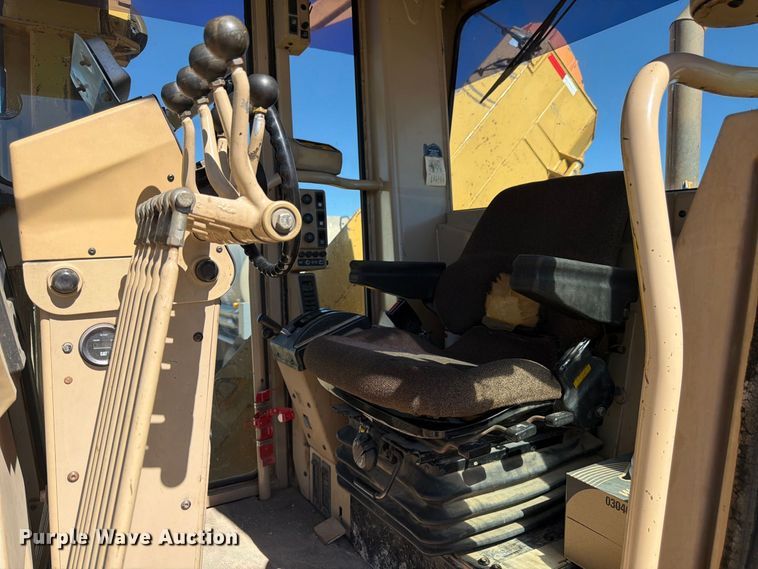 image for item FM7719 1997 Caterpillar 140H motor grader